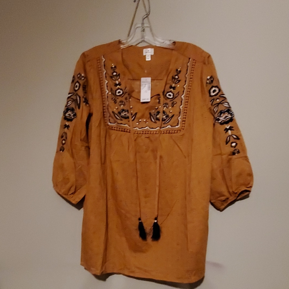 NWT Dressbarn Lace Top